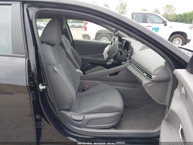 2021 HYUNDAI ELANTRA SEL 5