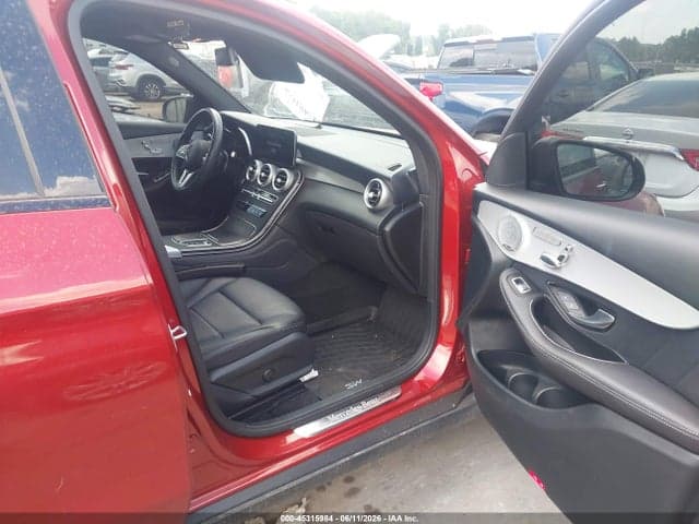 2020 MERCEDES-BENZ GLC 300 5