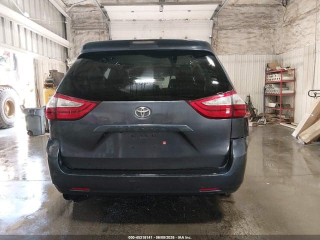 2017 TOYOTA SIENNA LE 8 PASSENGER 16