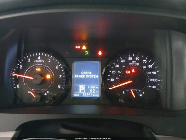 2017 TOYOTA SIENNA LE 8 PASSENGER 7