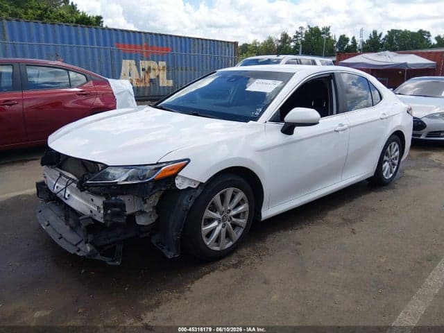 2020 TOYOTA CAMRY LE 2