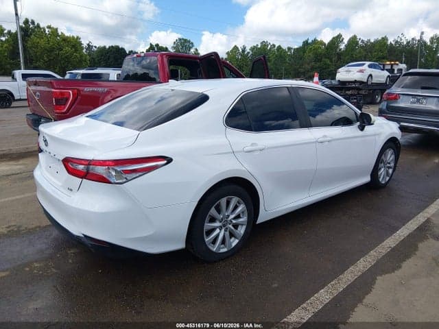 2020 TOYOTA CAMRY LE 4