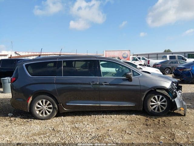 2018 CHRYSLER PACIFICA TOURING L 13