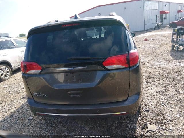 2018 CHRYSLER PACIFICA TOURING L 16