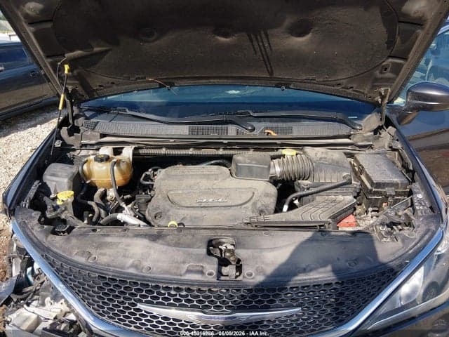 2018 CHRYSLER PACIFICA TOURING L 10