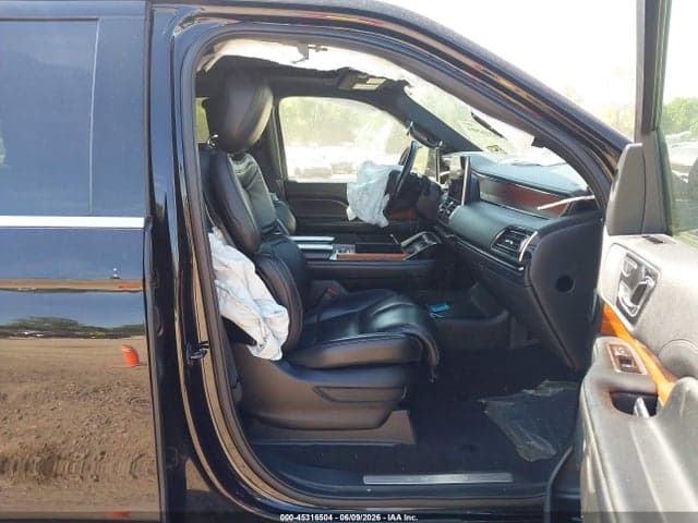2019 LINCOLN NAVIGATOR L 5