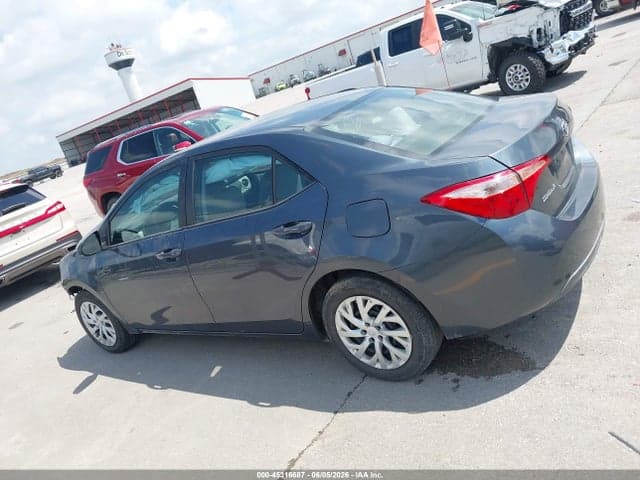 2018 TOYOTA COROLLA LE 15