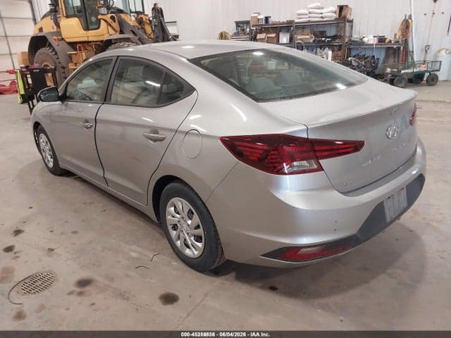 2020 HYUNDAI ELANTRA SE 3