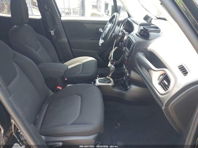 2017 JEEP RENEGADE LATITUDE 4X4 5