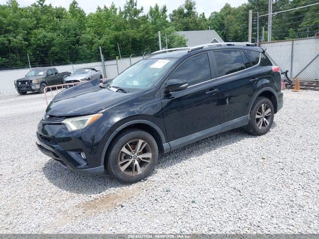 2017 TOYOTA RAV4 XLE 2