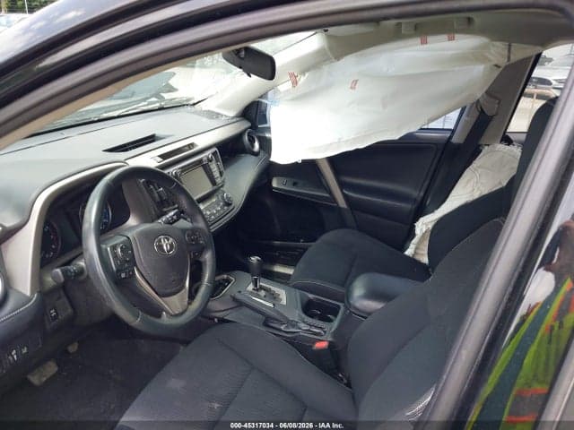 2017 TOYOTA RAV4 XLE 5