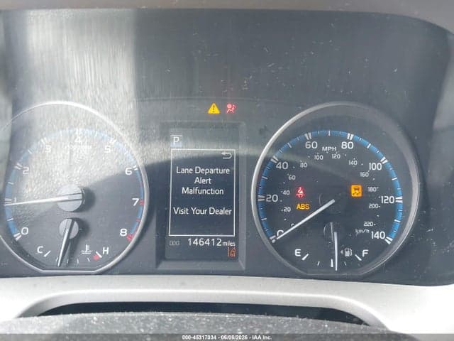 2017 TOYOTA RAV4 XLE 7