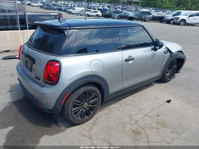 2024 MINI SE HARDTOP 4