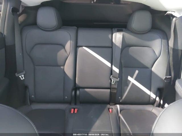 2026 TESLA MODEL Y 8