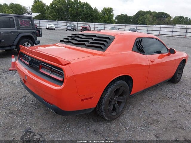 2019 DODGE CHALLENGER SXT 4