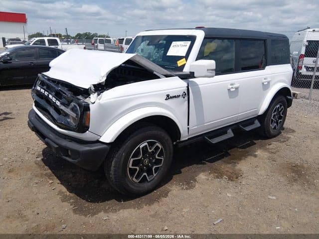 2024 FORD BRONCO OUTER BANKS 2