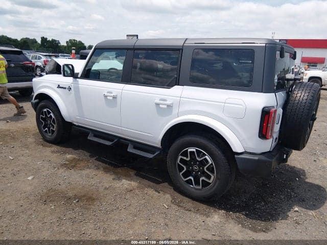 2024 FORD BRONCO OUTER BANKS 3