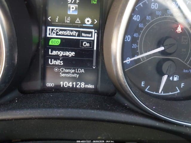 2018 TOYOTA COROLLA IM 16