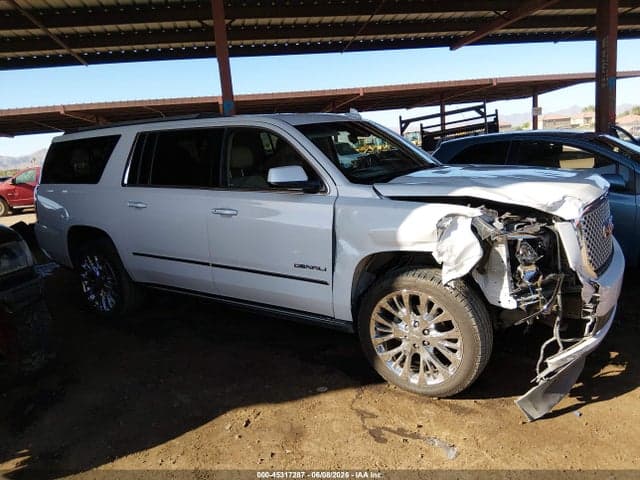 2017 GMC YUKON XL DENALI 13