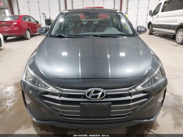 2020 HYUNDAI ELANTRA SE 12