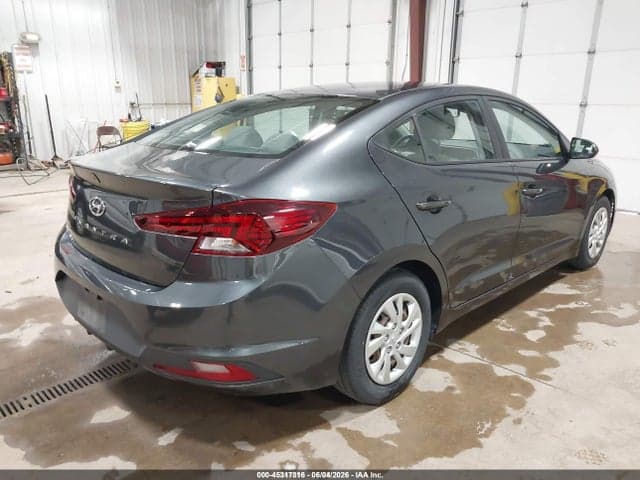 2020 HYUNDAI ELANTRA SE 4