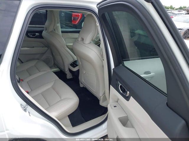 2020 VOLVO XC60 T5 8