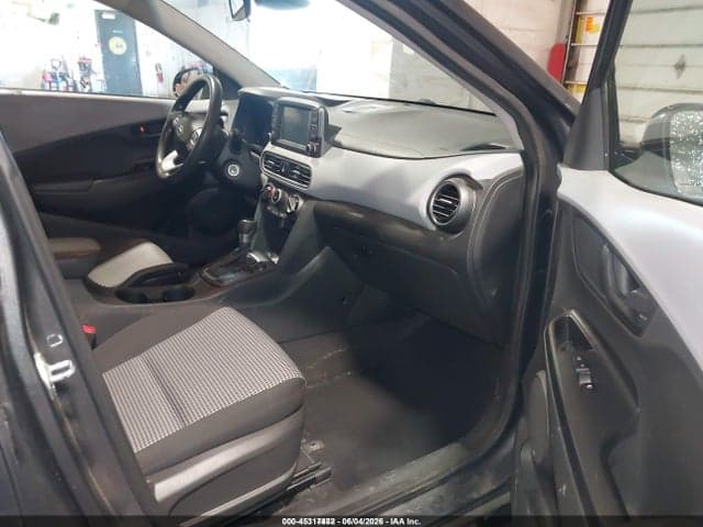 2020 HYUNDAI KONA SE 5