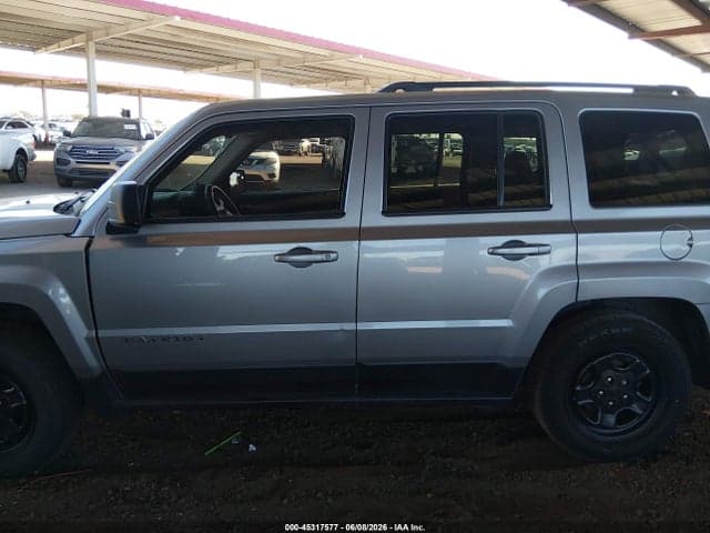 2017 JEEP PATRIOT SPORT FWD 14