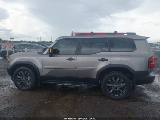 2026 TOYOTA LAND CRUISER 14