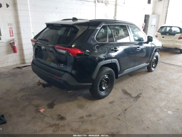 2019 TOYOTA RAV4 LE 4