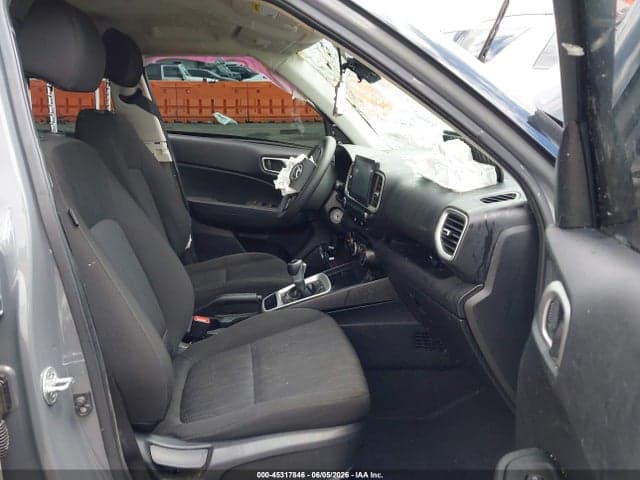 2022 HYUNDAI VENUE SE 5