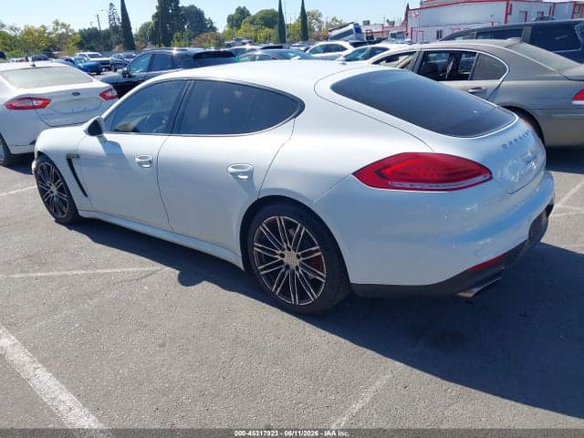 2015 PORSCHE PANAMERA 4 3