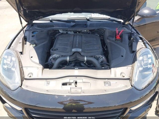 2016 PORSCHE CAYENNE GTS 10