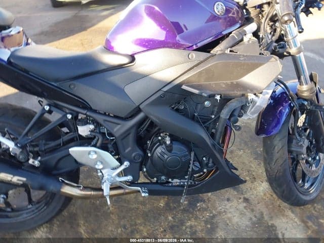 2018 YAMAHA YZFR3 A 8