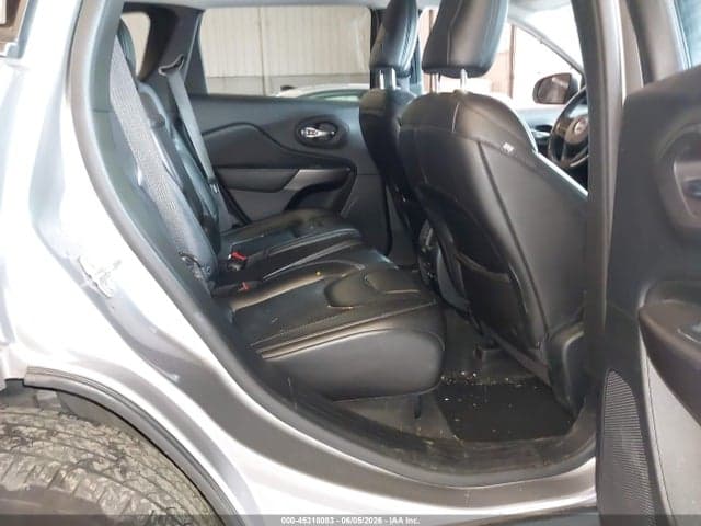 2019 JEEP CHEROKEE LATITUDE PLUS 4X4 8