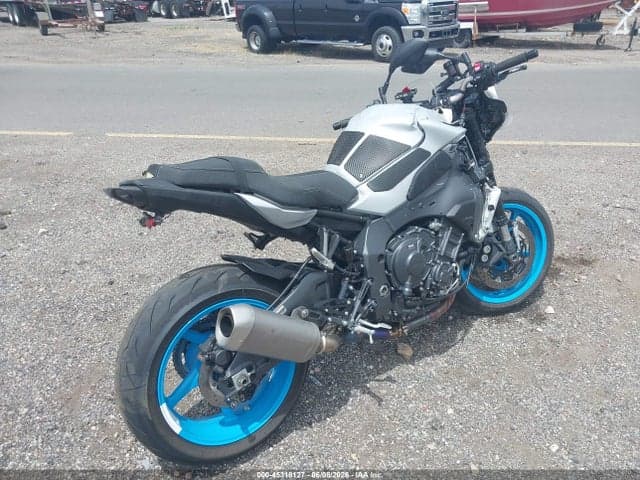 2025 YAMAHA MTN1000 4
