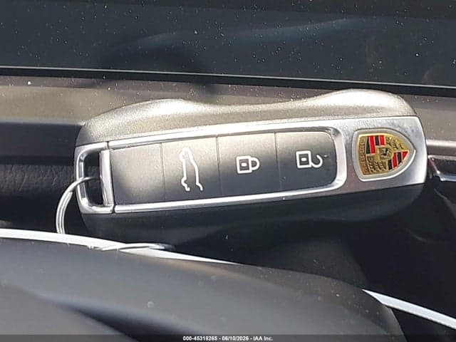 2024 PORSCHE CAYENNE 11