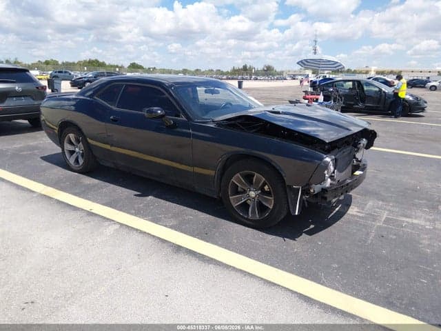2018 DODGE CHALLENGER SXT 1