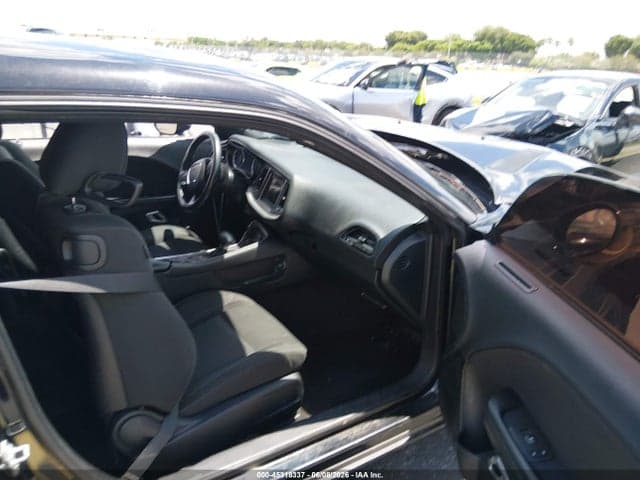 2018 DODGE CHALLENGER SXT 5