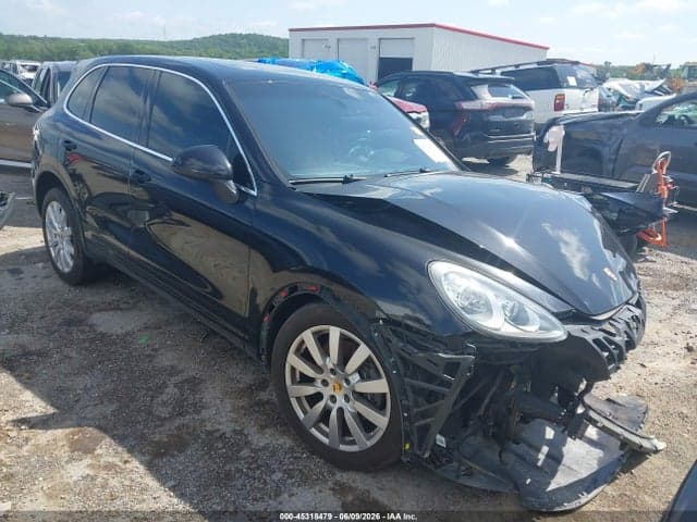 2013 PORSCHE CAYENNE 1