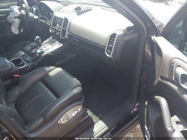2013 PORSCHE CAYENNE 5