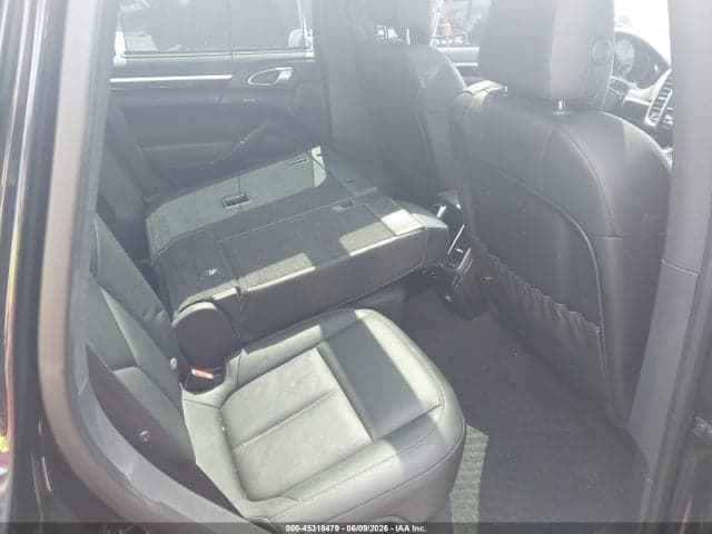 2013 PORSCHE CAYENNE 8