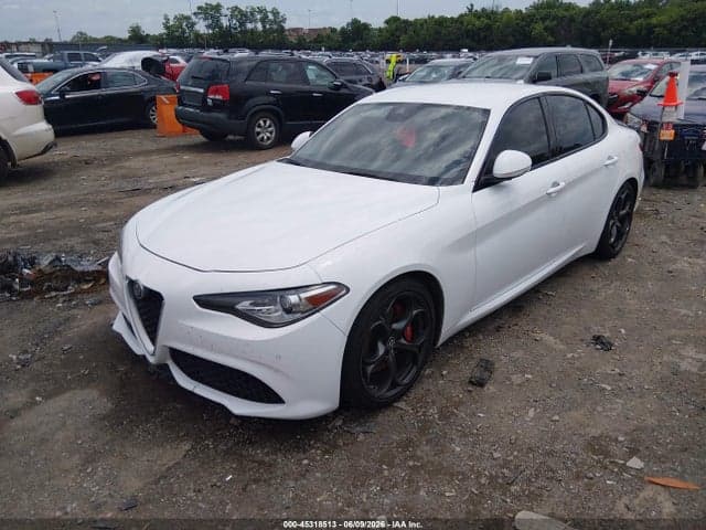 2017 ALFA ROMEO GIULIA TI RWD 2