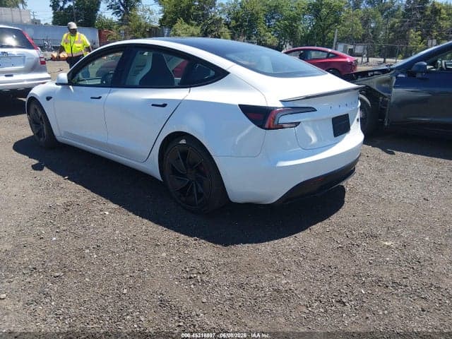 2026 TESLA MODEL 3 PERFORMANCE ALL-WHEEL DRIVE 3