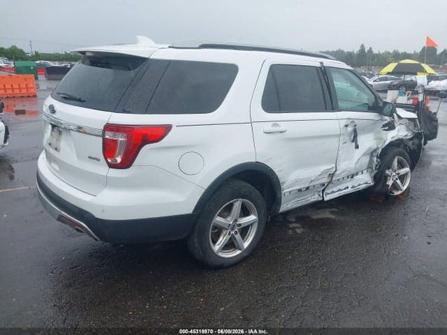 2017 FORD EXPLORER XLT 4