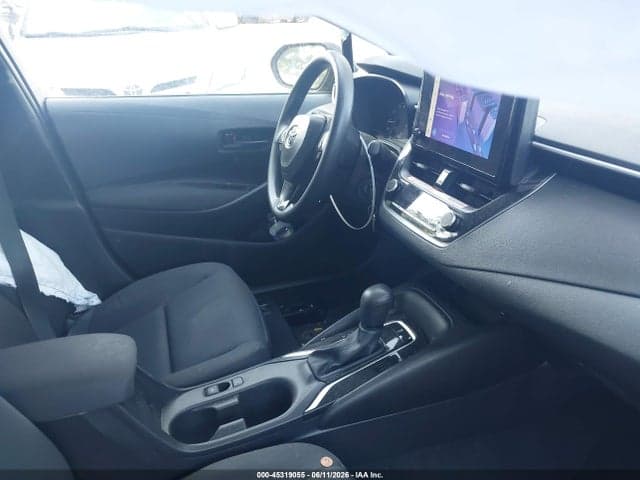 2025 TOYOTA COROLLA LE 5