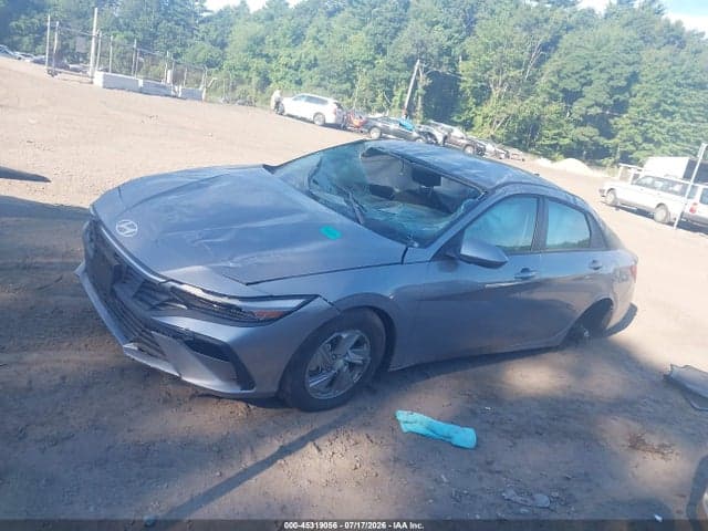 2026 HYUNDAI ELANTRA SE 5