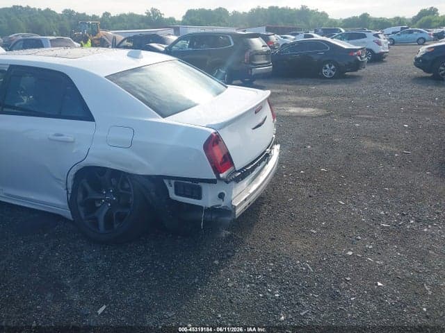 2023 CHRYSLER 300 300S 6