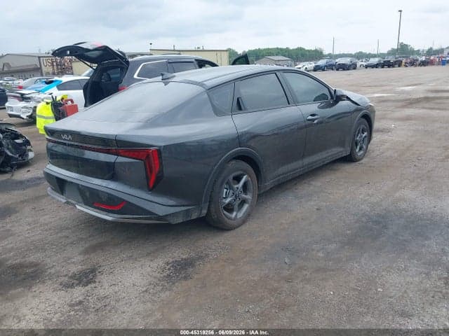 2026 KIA K4 LXS 4