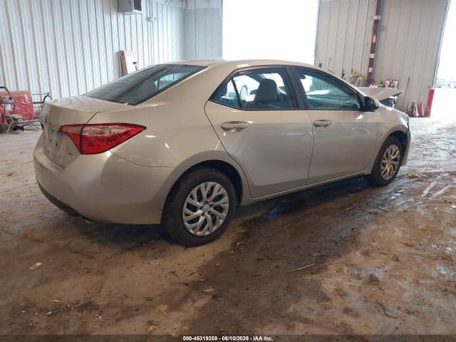 2018 TOYOTA COROLLA LE 4